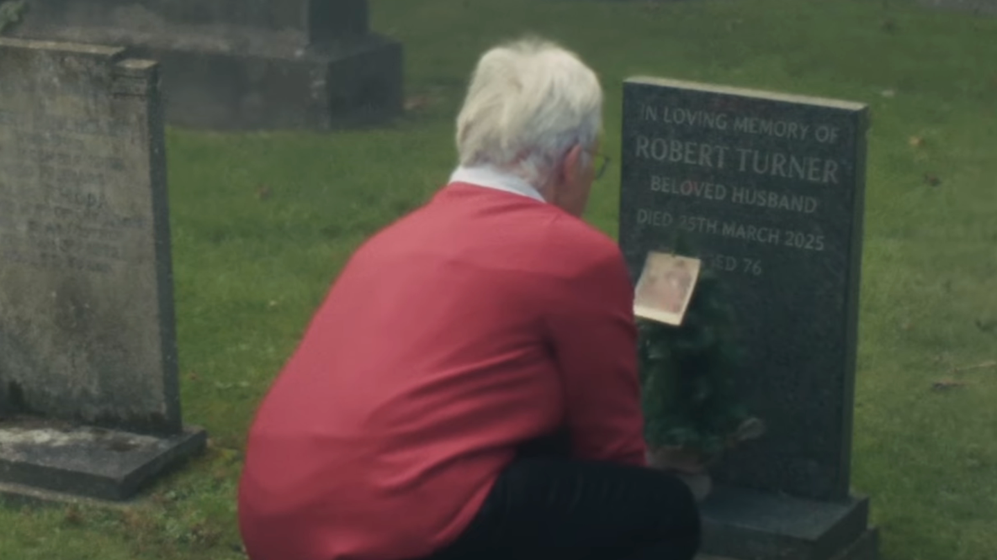 Annonce émouvante de Noël 2025: Homme crée une alternative qui fait pleurer