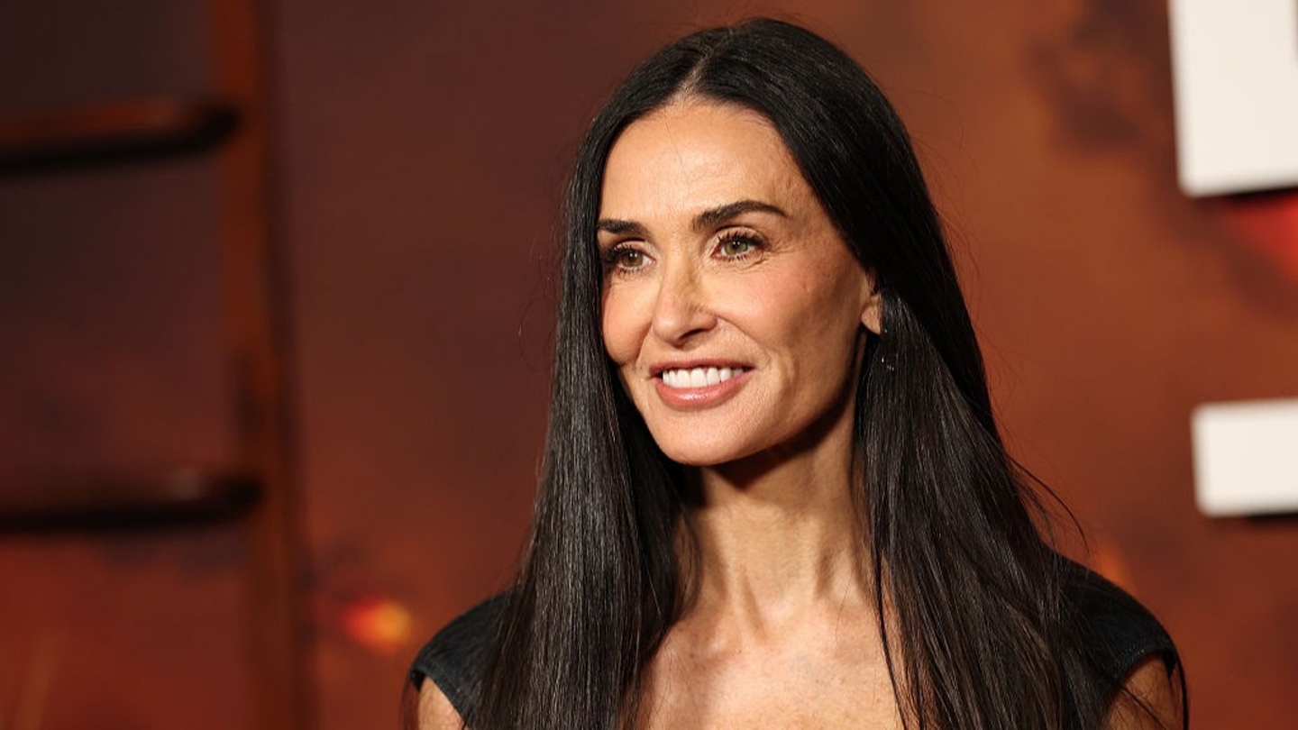 Demi Moore : Douloureuse Révélation sur Son Père